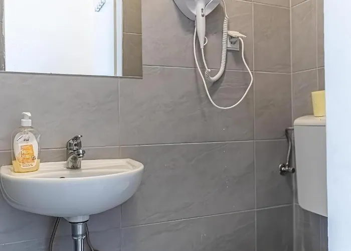 Affordable 1br Near Westbahnhof Station Ideal For Longstays